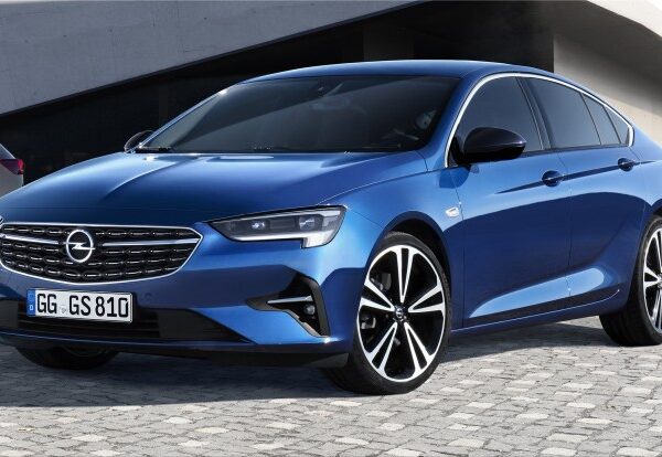 Opel-Insignia-2020-2021-car-01